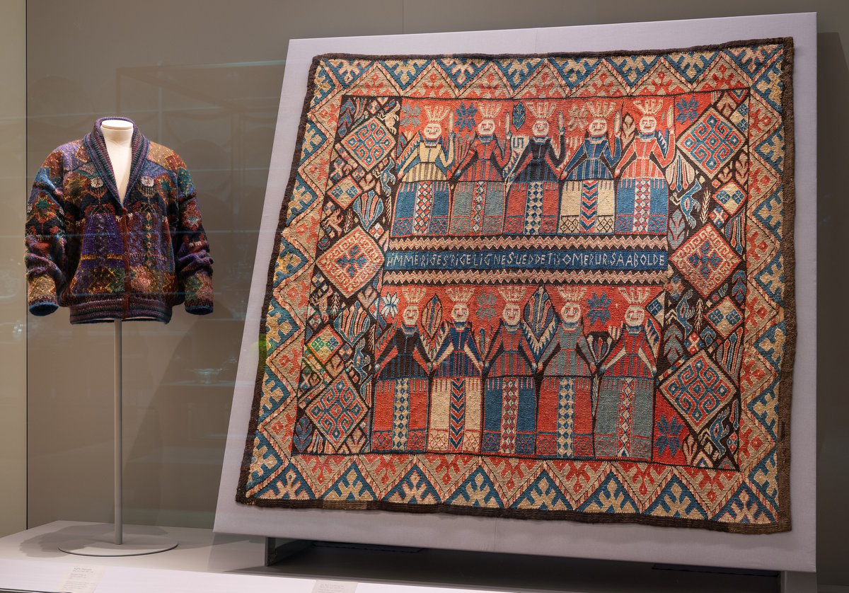 De fem kloke og de fem dårlige jomfruer, billedteppe 1700–60 og Foolish Virgins, 1990, produsert av Rowan Yarns, Kaffe Fassett