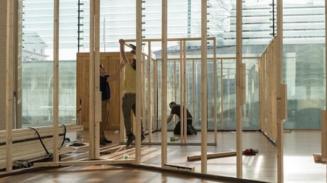 Utstillingsteknikere i Nasjonalmuseet - Arkitektur.