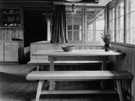 Wenche og Jens Selmer, Hytte på Ringkollen, 1952.