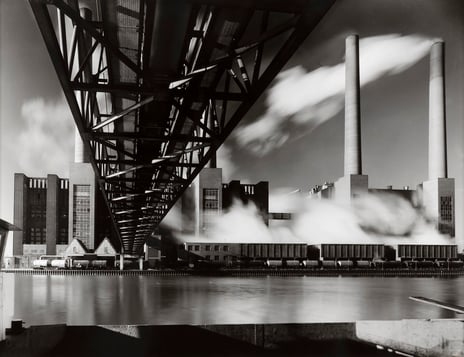 Heinrich Heidersberger, «Power plant, Volkswagen AG», 1971, Møllersamlingen.