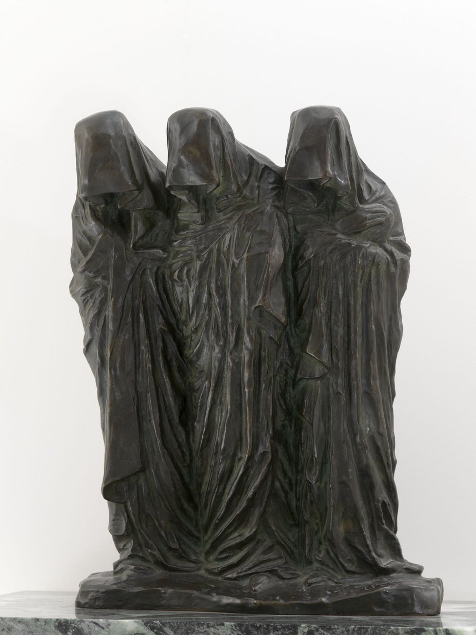 George Minne, «Tre hellige kvinner ved graven», 1896, Groeningemuseum, Brugge