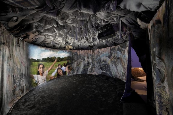 «Laure Prouvost. Above Front Tears Oui Float» © Laure Prouvost/BONO, 2022. Courtesy of the artist