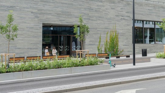 Inngangsparti biblioteket.