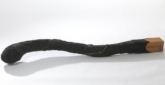 Sidsel Paaske, «Brent Fyrstikk», tre, tekstil og paljetter, 1966.