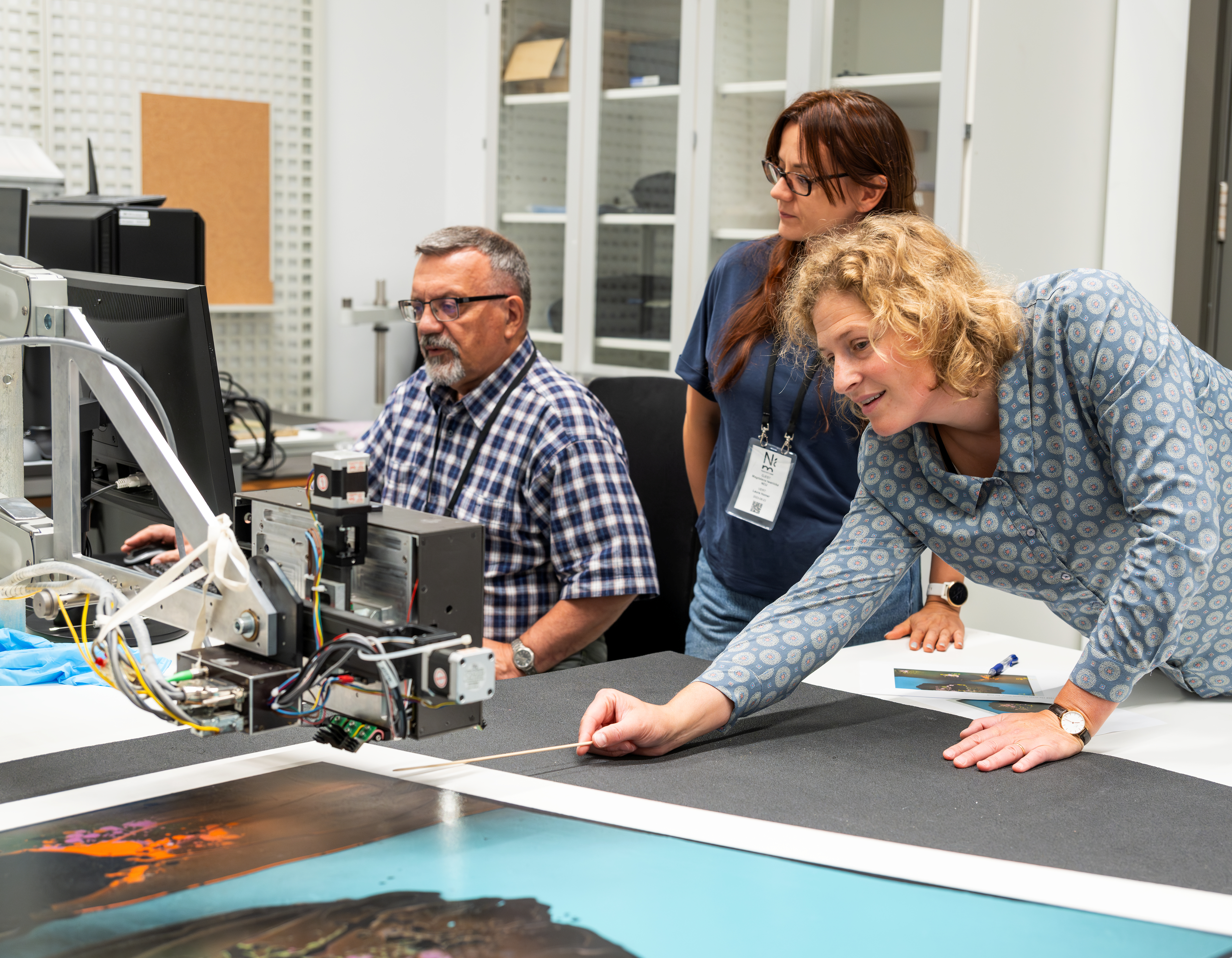 Et av MOLAB‑teamene på besøk i Nasjonalmuseet i august 2023.