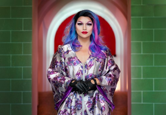 Remi Johansen Hovdas alterego, dragdronningen Nabi Yeon Geisha.