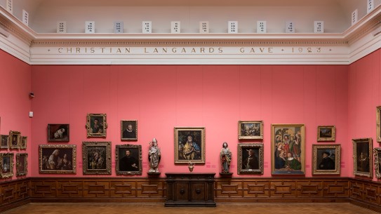 Fra Dag Erik Elgins intervensjon «Museumsarbeid» i Langaardsalen, Nasjonalgalleriet, 2018 Bildet viser Langaard-salen i Nasjonalgalleriet