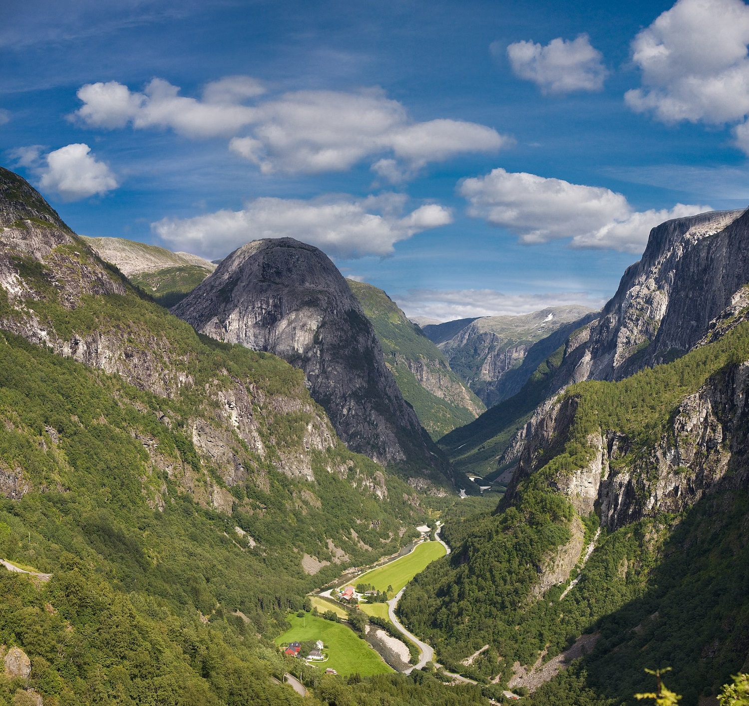 Stalheim. Foto av storslått dal