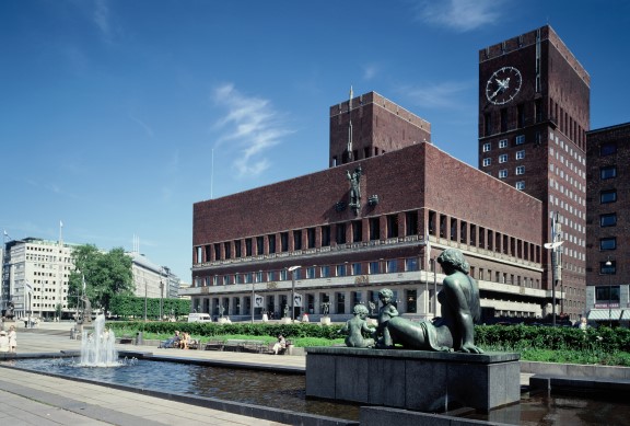 Arnstein Arneberg og Magnus Poulsson, «Oslo rådhus», 1950