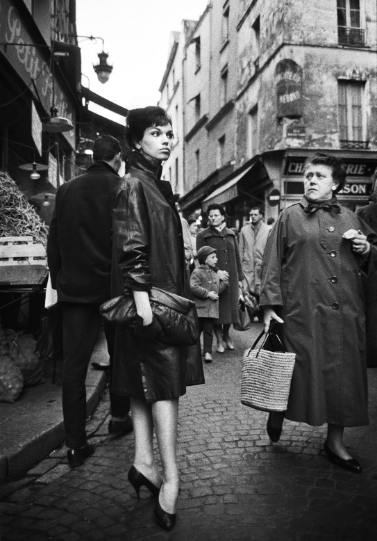 Nana at Marché Lepic, 1960