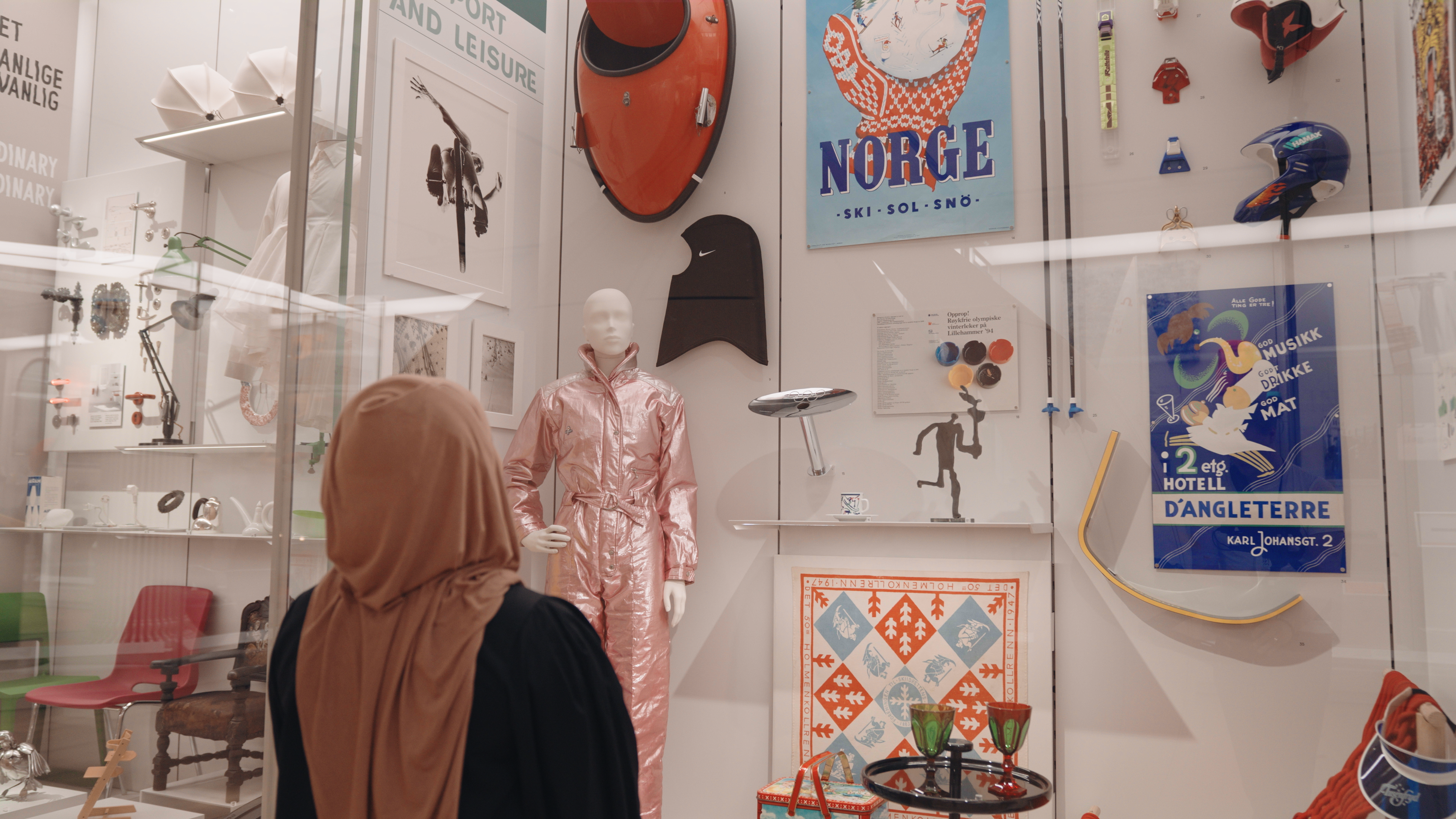 Iman synes det er fint å se Nikes sportshijab utstilt i museet.