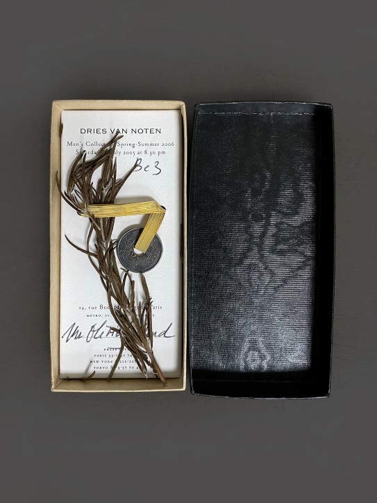 Dries Van Noten, Men’s collection Spring Summer 2006. Courtesy of Palais Galliera Musée de la mode de la Ville de Paris.