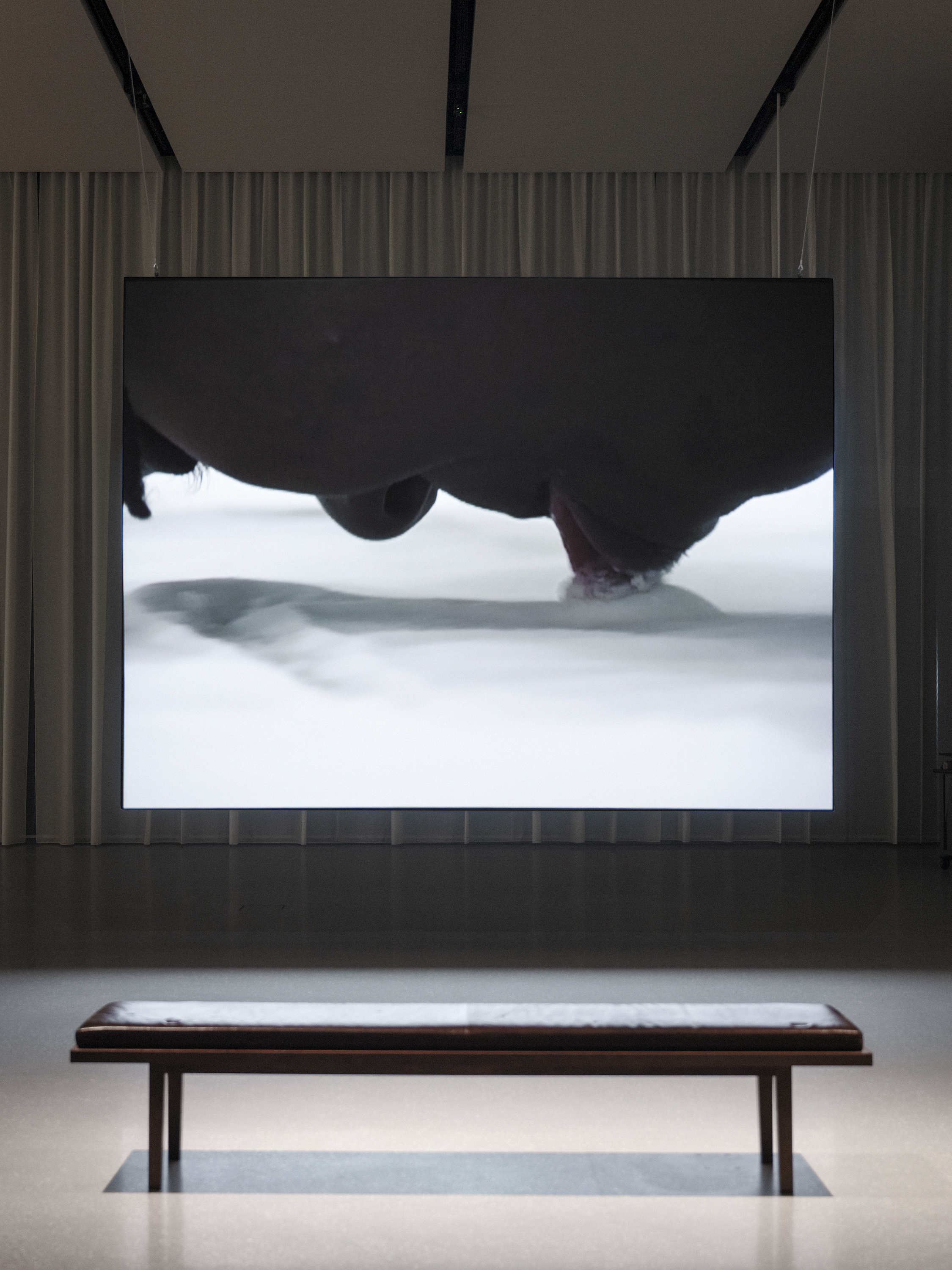 Anawana Haloba, «Begråtelser» (video), 2006–2010
