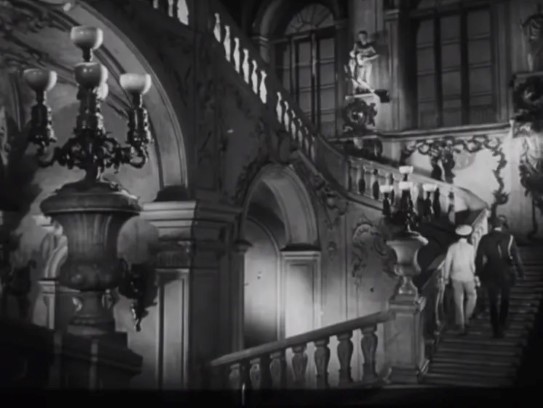 Fra filmen «Oktober: Ti dager som rystet verden» (1928) av Sergej Eisenstein