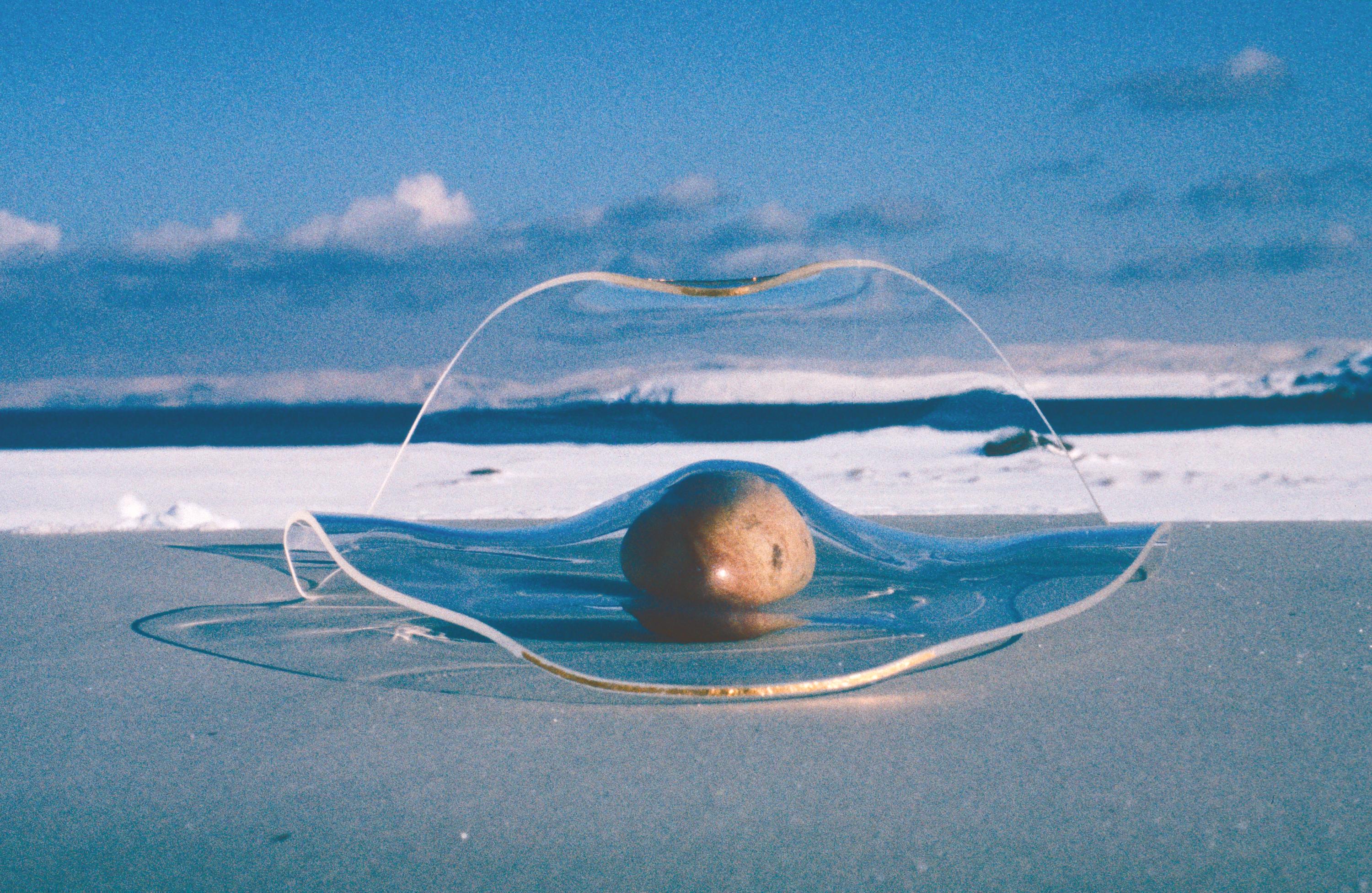 Ingunn Utsi, «Lállit boahttevuoda / Å ruge en framtid», 1987.